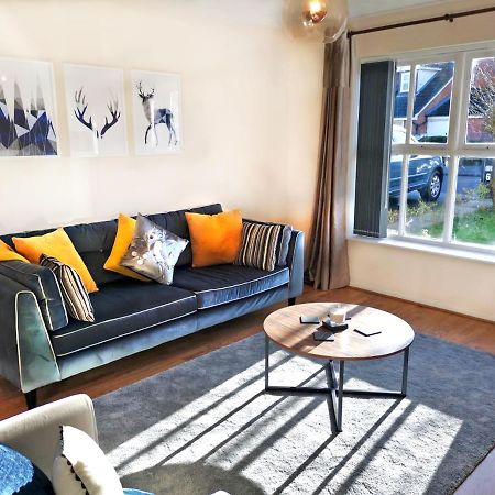 Emerald House - Spacious 3 Bed House With Ensuite Parking Gardens And Netflix Leamington Spa Dış mekan fotoğraf