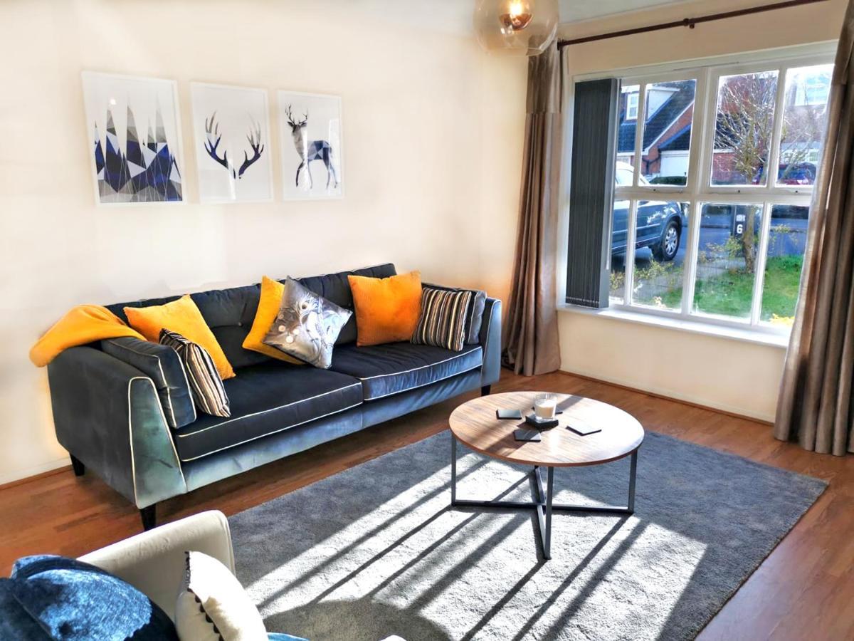 Emerald House - Spacious 3 Bed House With Ensuite Parking Gardens And Netflix Leamington Spa Dış mekan fotoğraf